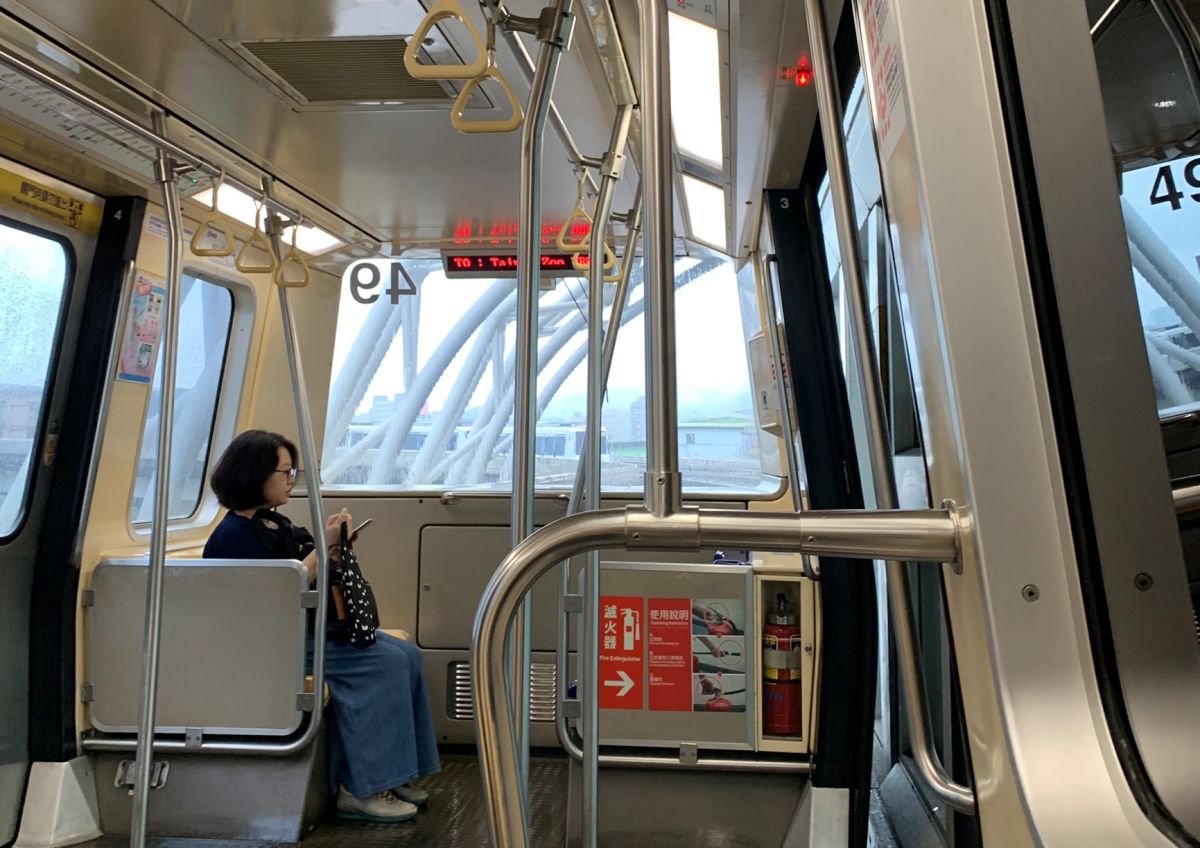 ▲今（25）日北捷突然發布公告停止無線網路上網的服務（圖／記者劉士成攝）