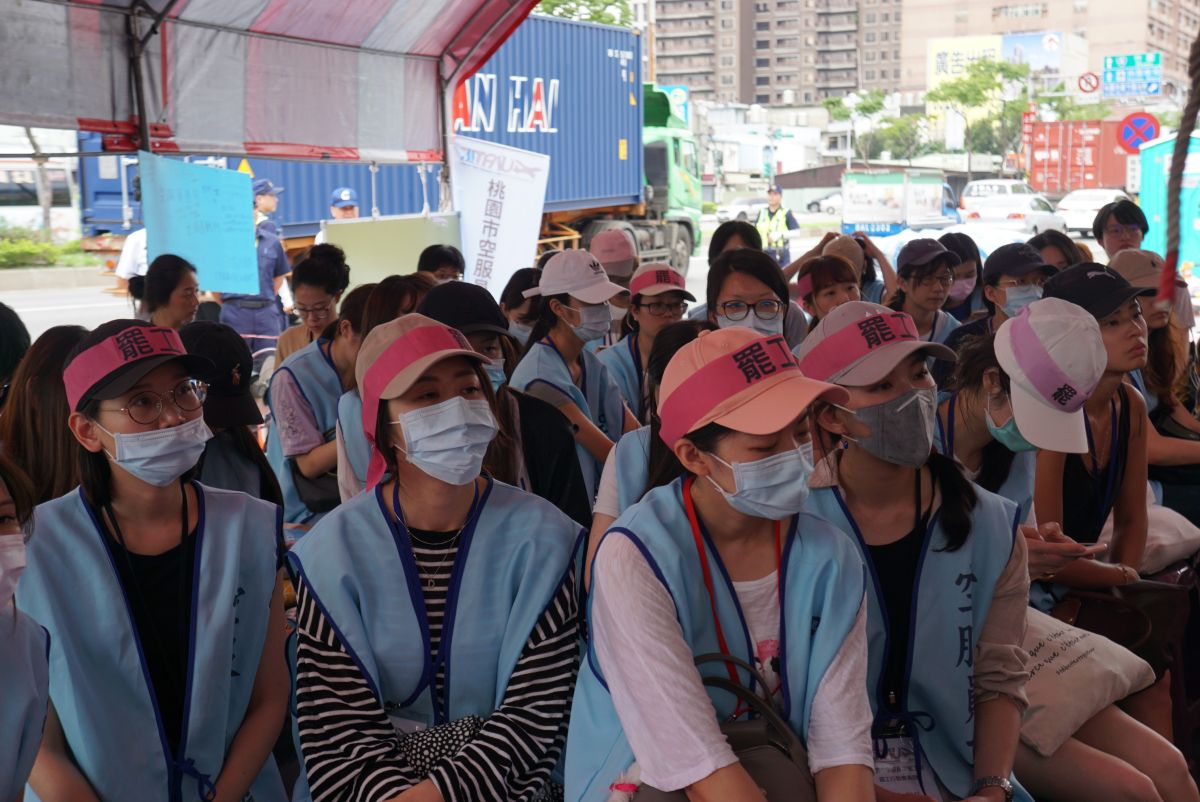 ▲長榮空服員罷工已邁入第 13 天。（圖/記者呂炯昌攝, NOWnews 資料照片）