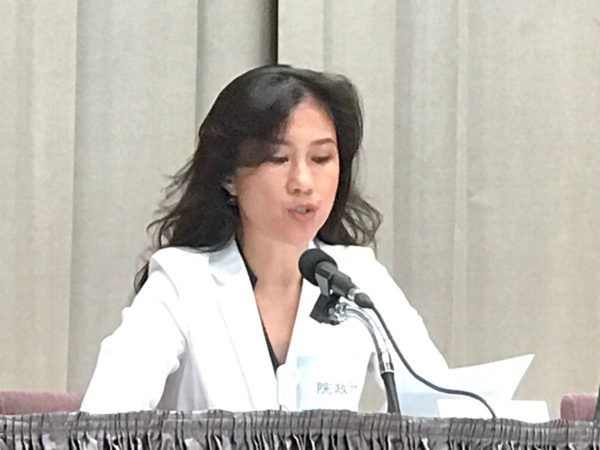 台中市長盧秀燕27日在院會中，批評中央一毛錢都沒給台中市，讓台中發展受阻，不過行政院長蘇貞昌則回說，盧市長恐怕是誤會了，只要地方有需要，中央一定全力協助。（圖／記者林人芳攝，2019,06,27)