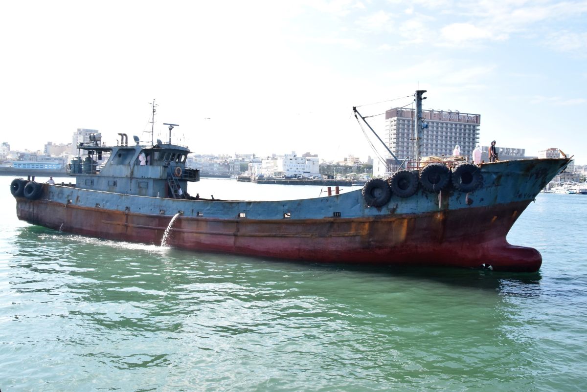 ▲澎湖海巡隊108年度迄今，已陸續裁罰13艘非法越界捕魚的大陸漁船，裁罰金額高達新臺幣2,035萬元，相較107年全年度已多出245萬元。（圖／記者張塵攝，2019.06.26）