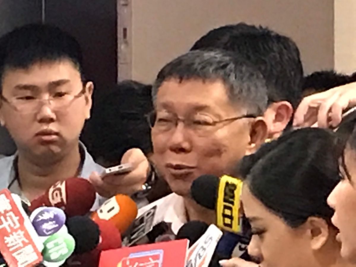 雙子星案遭退，柯文哲今（28）日受訪時，再批蔡政府，他表示，「拜託，3秒就夠了，不用5個月」，還要中央「下次找好一點的理由」。（圖／記者林人芳攝，2019,06,28)