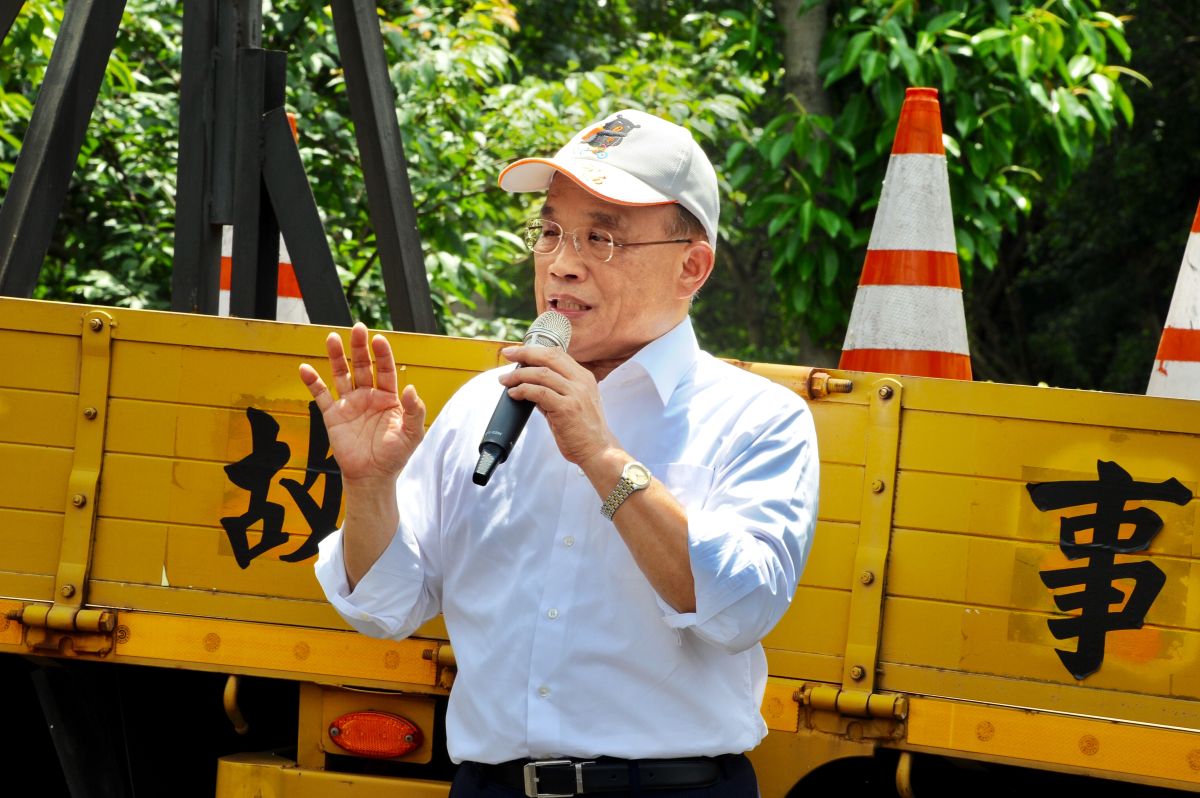 歐盟日前解除台灣遠洋漁業黃牌，讓蔡英政政府的執政政績再添一樁，行政院長蘇貞昌28日表示，這涉及台灣一年新台幣400億元的漁產利益，真的是很大的突破。（圖／行政院提供）