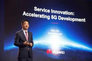 華為副董事長 胡厚崑表示，華為以「構建萬物互聯的智慧世界」為主題，重點展示了5G全球商用進展、端到端5G系列產品和解決方案。