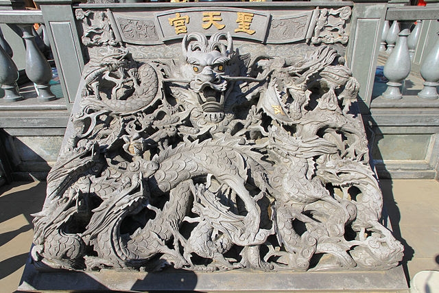 日本聖天宮九龍裝飾。（圖／WIKI圖庫， 京浜にけ攝）