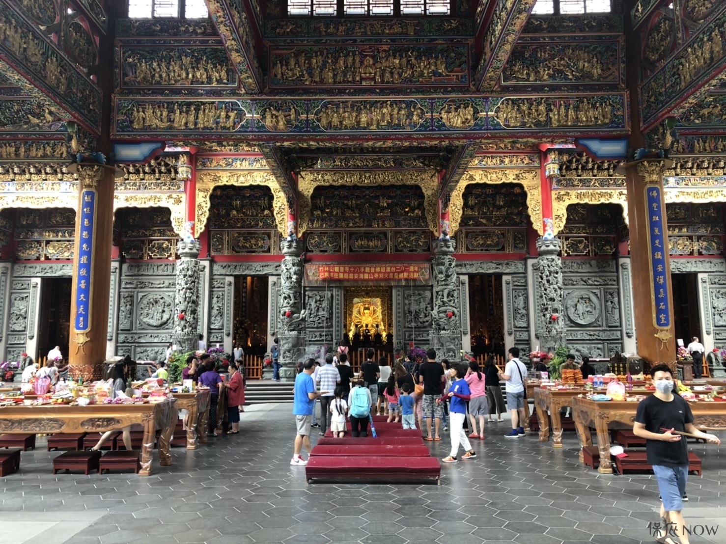 竹林山觀音寺正殿。（圖／記者連宜方攝）