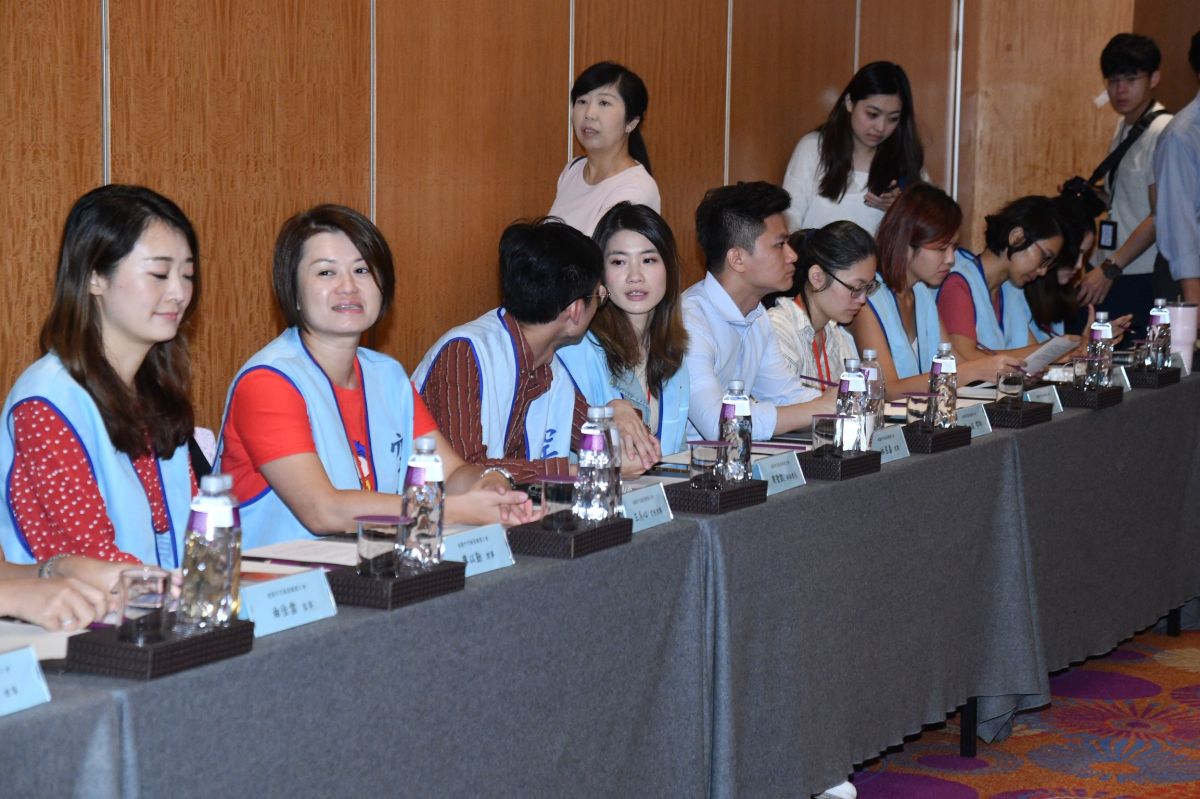 ▲長榮航空與桃園市空服員職業工會今（ 2 ）日進行協商會議，雙方達成最後共識，空服員罷工行動也正式宣告落幕。（圖／記者林柏年攝, 2019.07.02）