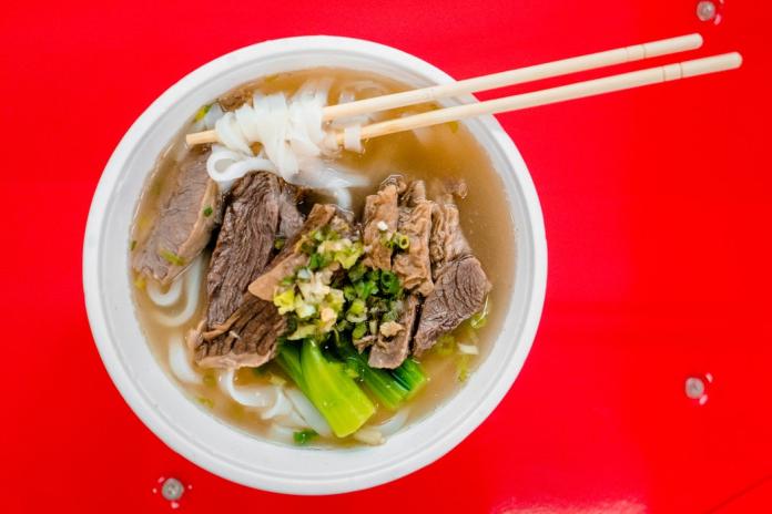 純牛骨熬湯不受歡迎　大家反愛「這一味」：台灣人很可憐
