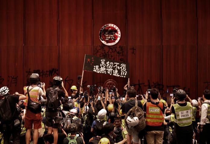 ▲香港「反送中」實際上已轉變為「反中」，目的是要維護一國兩制、港人自治的精神。（圖／美聯社／達志影像）