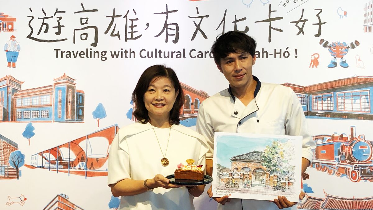 ▲高市文化局推出文化卡，邀請插畫家生動描繪在地重要文化景點。（圖／記者陳美嘉攝，2019.07.03）