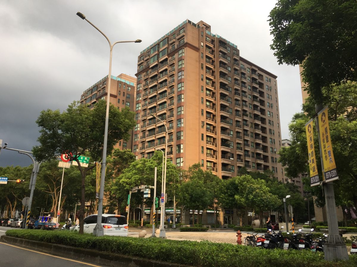 ▲受惠低總價優勢，三峽、汐止6月房市交易量逆勢成長。（圖／信義房屋提供）