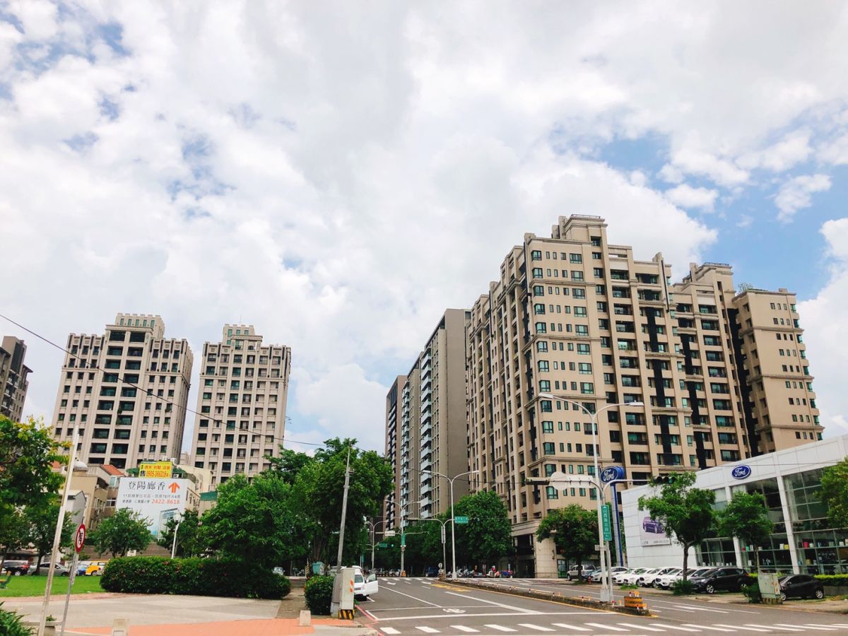 ▲預售屋在潛銷期、銷售尾聲較有機會撿便宜。（圖／信義代銷提供）