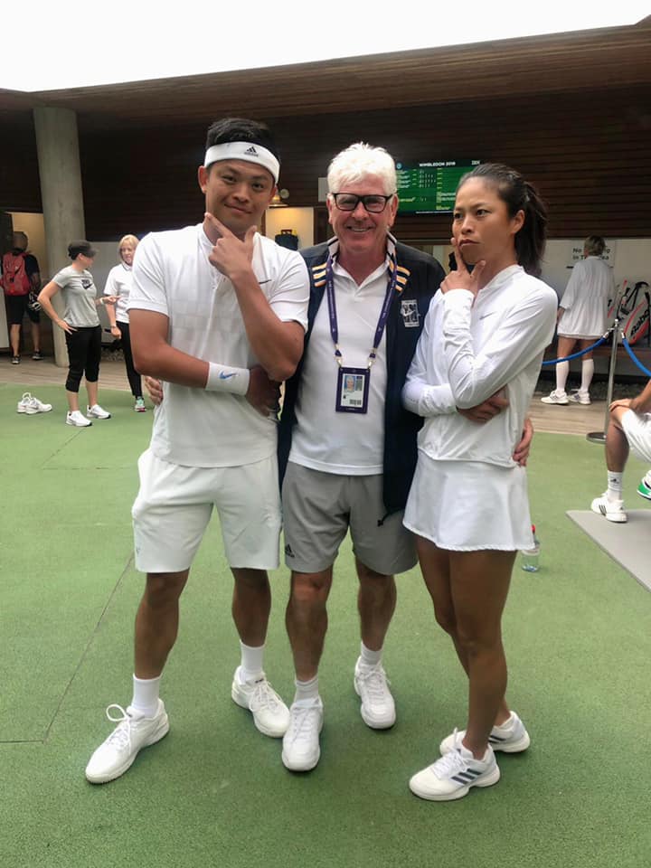 ▲謝淑薇（右）、謝政鵬姊弟檔同時出征溫網。（圖／取自謝政鵬臉書）