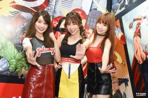 ▲陳伊（左起）加入啦啦隊後，還和梓梓、小帆組成團體「伊梓帆」。（圖／記者陳明安攝）