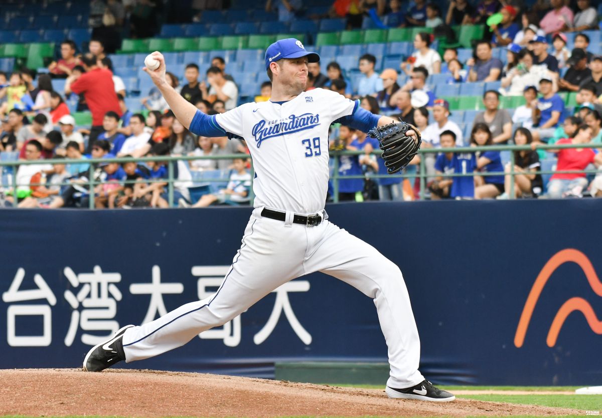 ▲富邦悍將洋投羅力。（圖／記者葉政勳攝 , 2019.07.06）