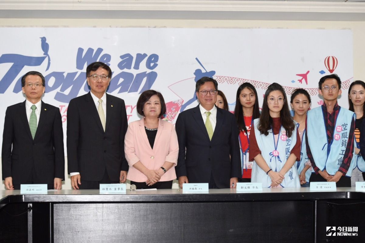 ▲傳出長榮航空將開始「清掃戰場」，將就這次桃園市空服員職業工會帶起的「空服員罷工潮」，對其提出告訴，求償金額將高達每日 3400 萬，罷工 17 天總和將求償 5.78 億。（圖／記者陳明安攝）