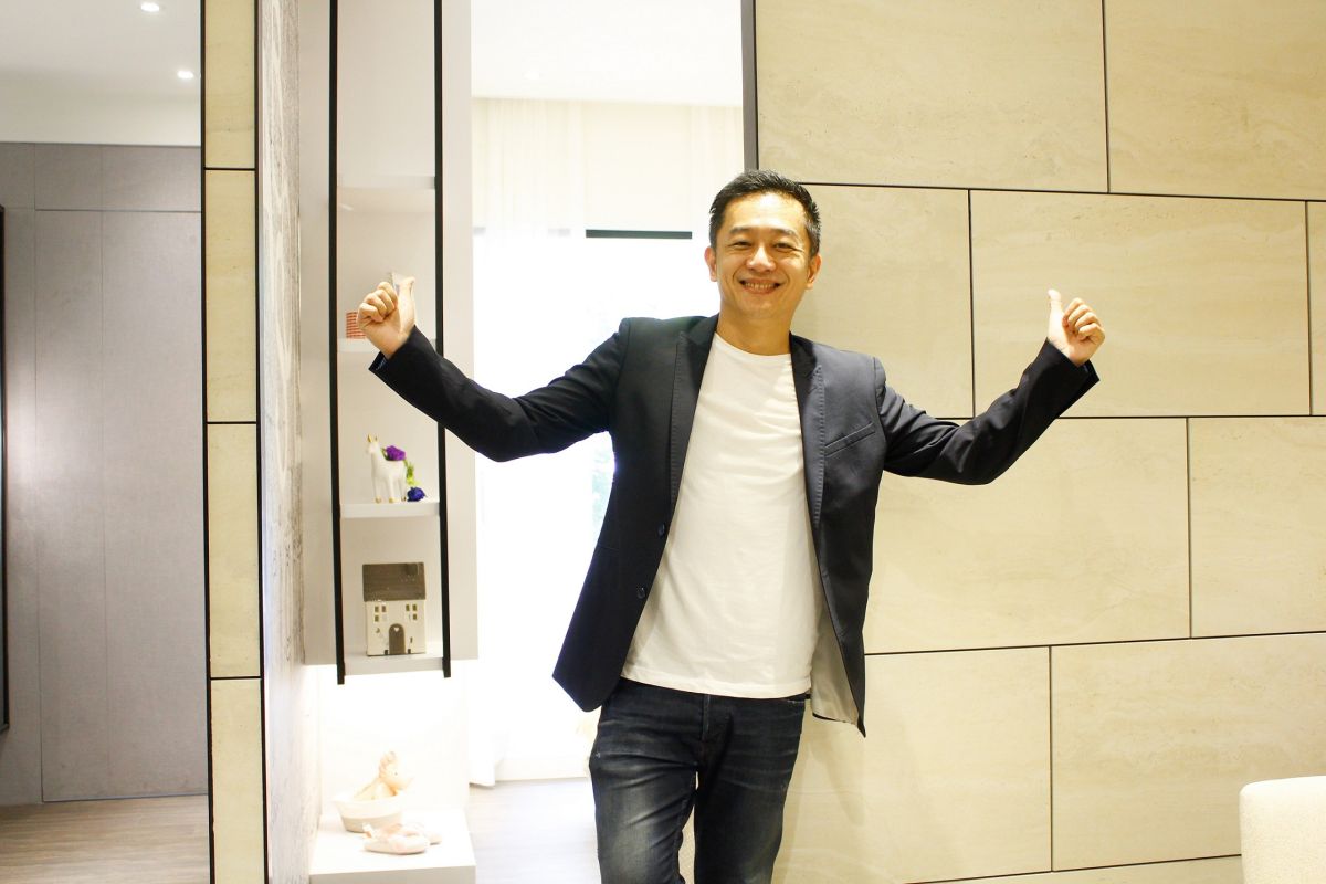 ▲陳昭榮今天南下高雄直播賣房產。（圖／翰成數位直播提供）