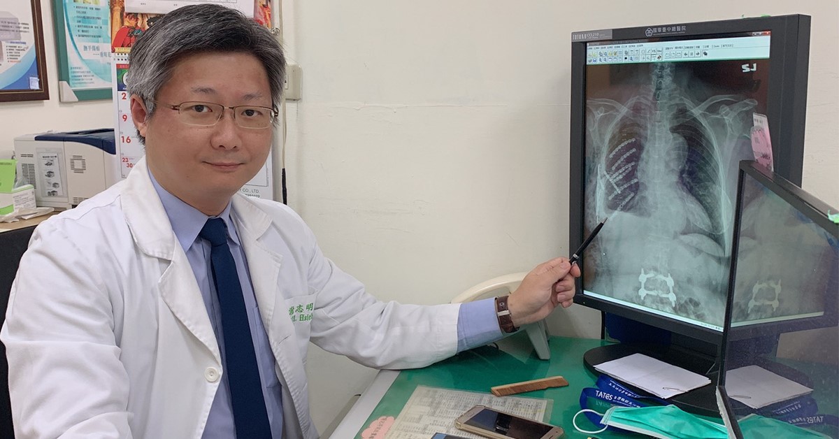 ▲謝志明指出，一般造成肋骨骨折的原因，主要有車禍、從高處墜下、走路或跑步不慎摔倒、運動傷害及重力撞擊等。（圖／謝志明醫師提供）