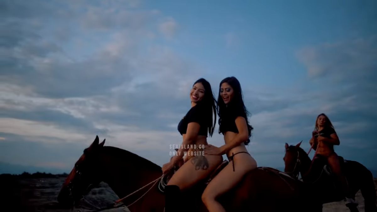 ▲找來 100 位伴遊女郎，以無盡的性愛為賣點的「 Sex Island 」活動，引起美國警方關注。（圖／翻攝自
Sex Island 的 YouTube）