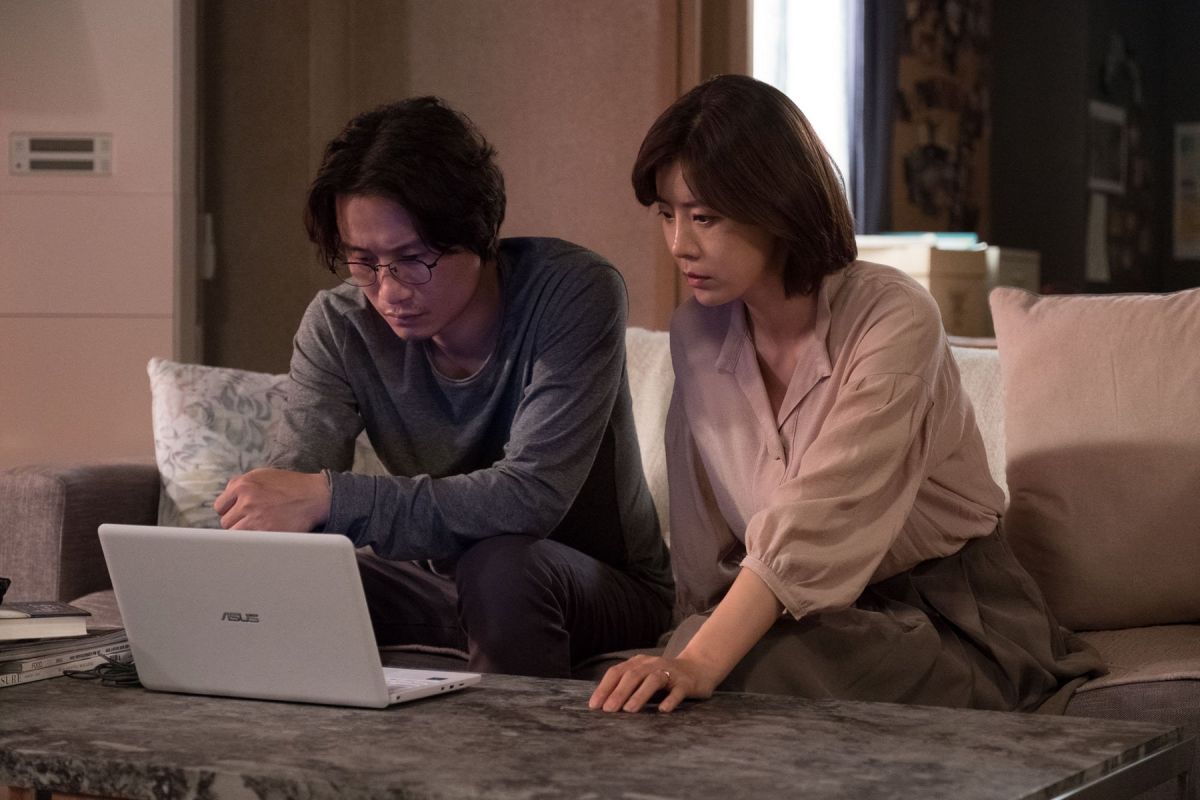 ▲《真犯》宋詩曦（左）與裕善（右）在片中聯手查案糾出真兇（圖／采昌國際多媒體）