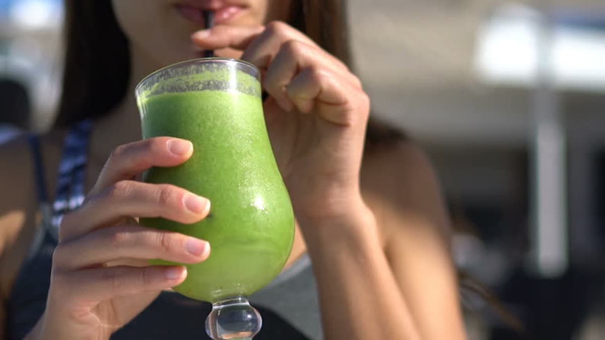 ▲最新研究結果顯示，每一天小杯含糖飲料，會增加罹癌風險。（示意圖／翻攝自 shutterstock）