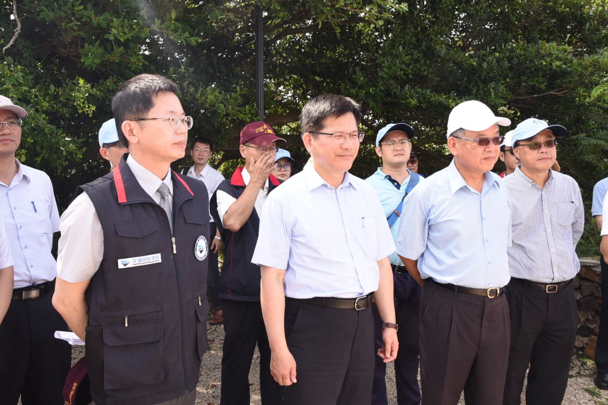 ▲交通部長林佳龍視察澎湖馬公港及金龍頭基地，提出將規劃「藍色公路十年綜合發展計畫」，以提供優質海運服務，推動離島跳島觀光。（圖／記者張塵攝，2019.07.11）