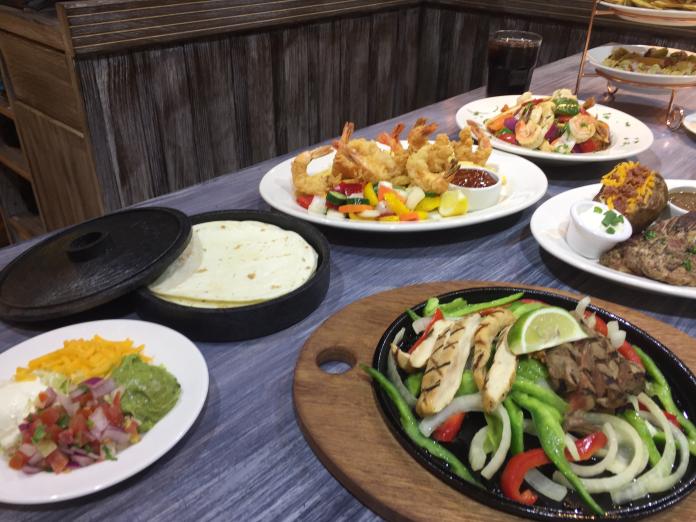 ▲TGI FRIDAYS即將在信義區開幕全球首間復刻餐廳，推出多道經典復刻菜色。（圖／記者黃仁杰攝，2019.07.11）