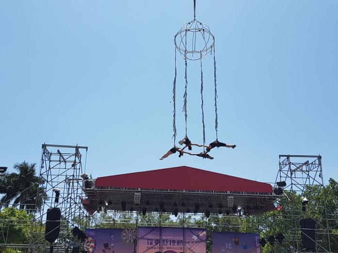 「西班牙空中劇院GRUPO PUJA」空中演出雜技空中芭蕾