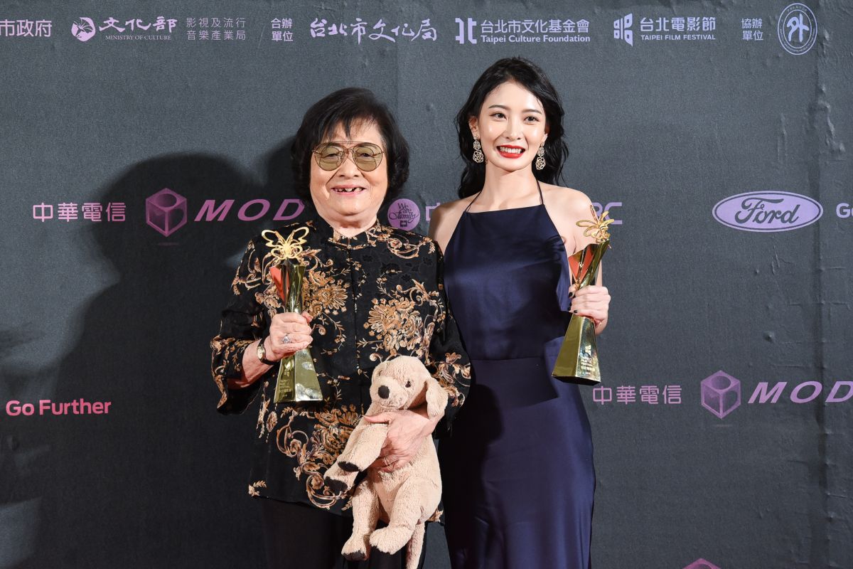▲劉引商（左）和李亦捷獲得雙影后。（圖／NOWnews攝影中心）