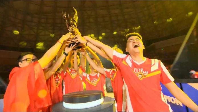 ▲越南代表隊擊敗MAD Team奪下《傳說對決》AWC世界盃冠軍。（圖／翻攝自Garena Live）