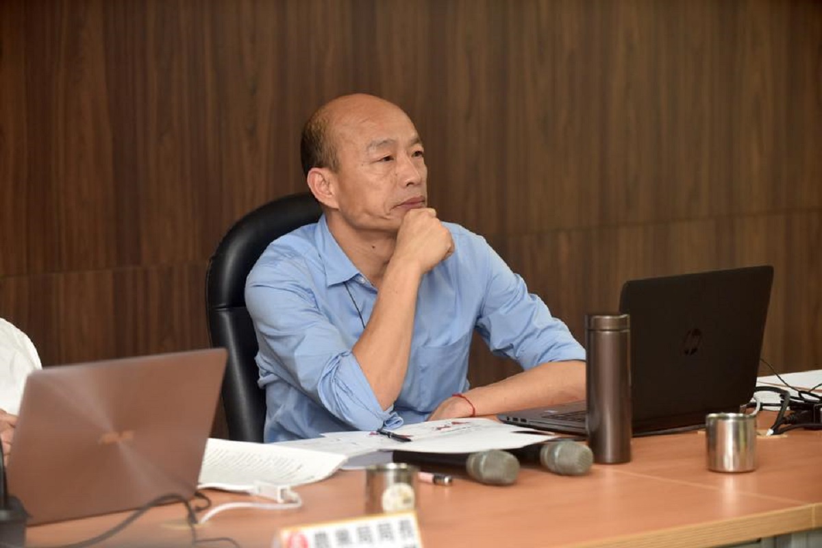 ▲學者胡幼偉痛批韓黑人士是「犬儒酸腐無知窩囊廢」。（圖／取自韓國瑜臉書）