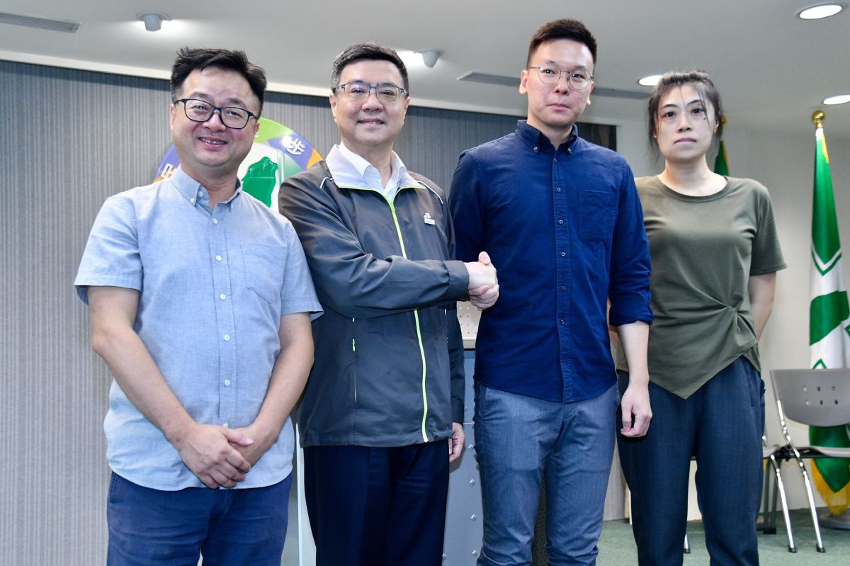 太陽花學領袖林飛帆與呂家華15日正式加入民進黨，接掌黨職。（圖／記者林柏年攝,2019,07,15)