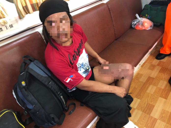 影／印尼漁工海上燙傷大腿　海巡馳援急救送醫
