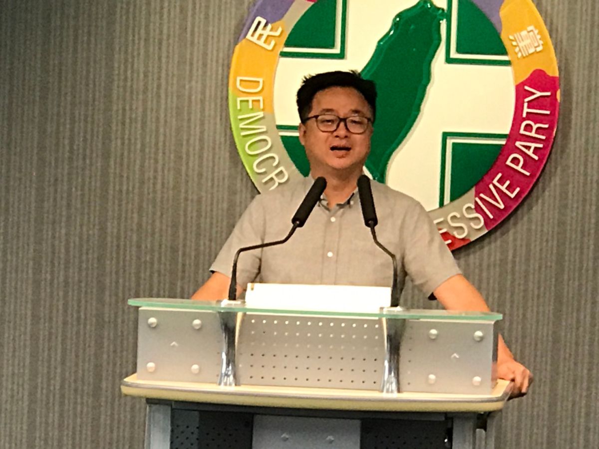 針對國民黨總初選由高雄市長韓國瑜出線一事，民進黨秘書長羅文嘉15日表示，韓國瑜沒有信念，如果4年讓他胡搞亂搞，會把國家搞得無可想像。（圖／記者林人芳攝，2019,07,15)