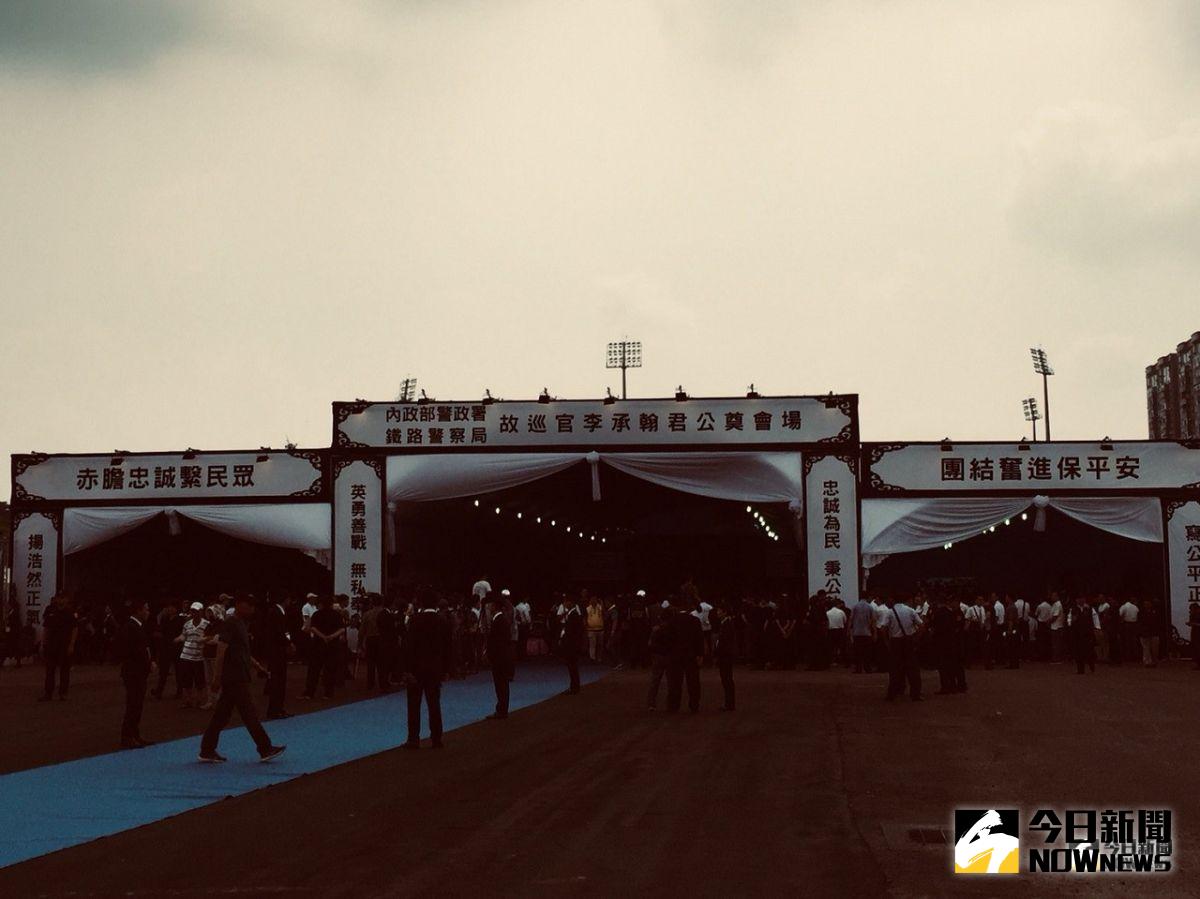 ▲勇警李承翰肅穆莊嚴的告別式場。（圖／記者陳惲朋攝 , 2019.07.16）