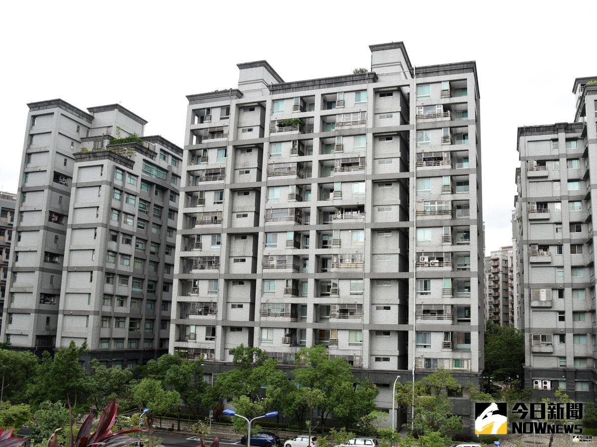 ▲在民國 70 幾年時有建商蓋了一棟透天厝約 150 萬元，阿嬤就想說「存房」然後慢慢繳工程款，同時也可以存給兒子結婚用。（示意圖／NOWnews 資料照片）