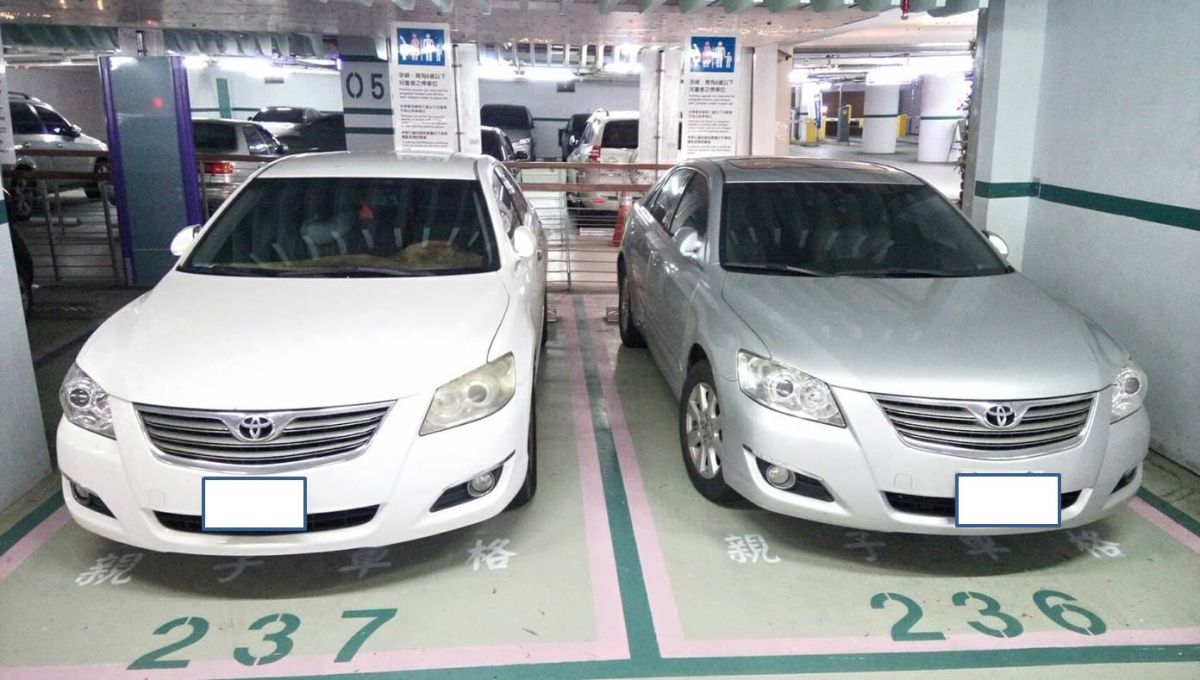▲中市府交通局表示，若民眾發現違規占用親子車格的車輛，可拍照並檢附案發時間、地點佐證，至交通局網站民意交流信箱檢舉。 (圖／交通局提供2019.7.16)