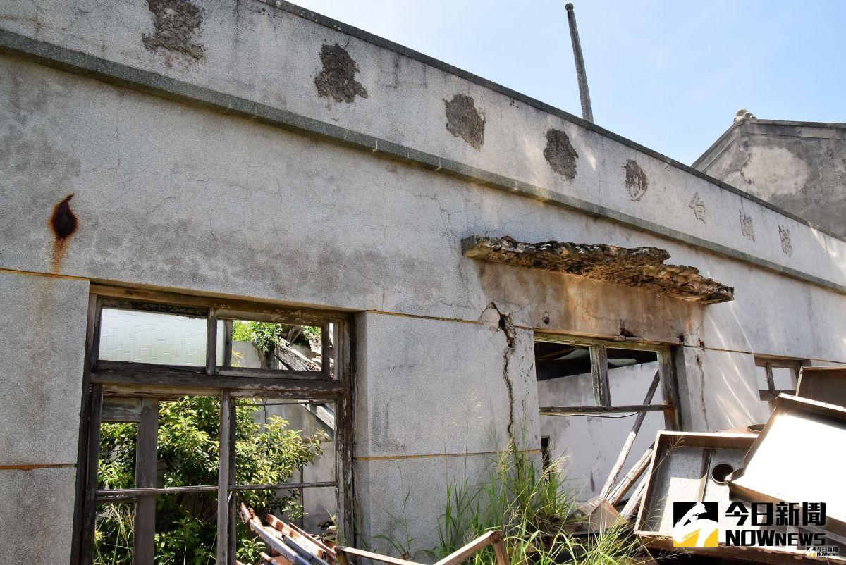 ▲在1949-1970年澎湖還是戰地政務時，駐軍一度超過三萬多人，坐落在軍營附近的軍中特約茶室，也因此如雨後春筍而生。（圖／記者張塵攝，2019.07.16）