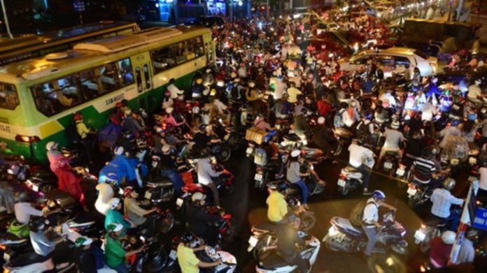▲越南胡志明市塞車情況嚴重。（圖／翻攝網路）