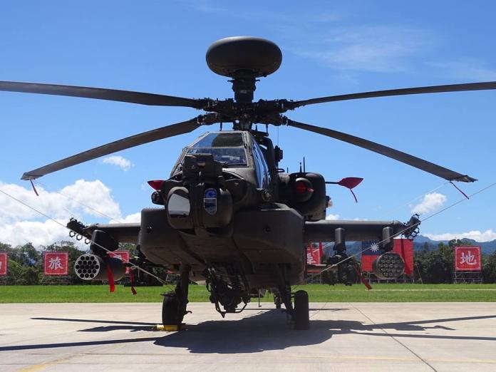 陸軍航特部AH-64E8 阿帕契攻擊直升機。（圖/記者呂炯昌攝）