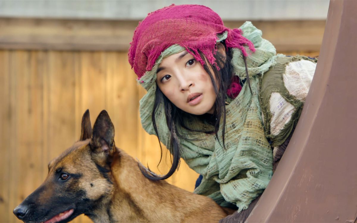 ▲林依晨在劇中徒手抓老鼠，也是人生第一次。（圖／中天提供）