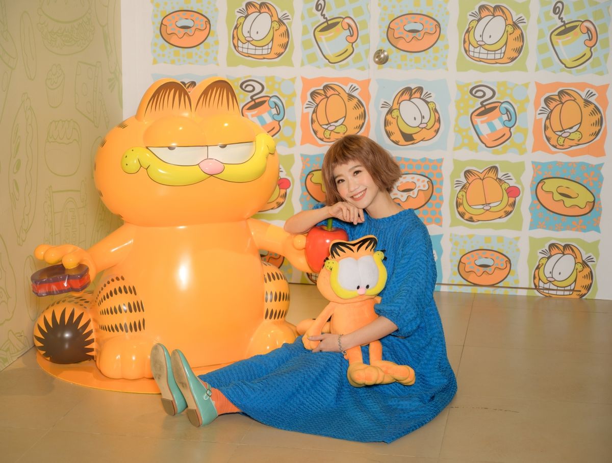 ▲LULU特地來看展覽。（圖／寬宏藝術提供）