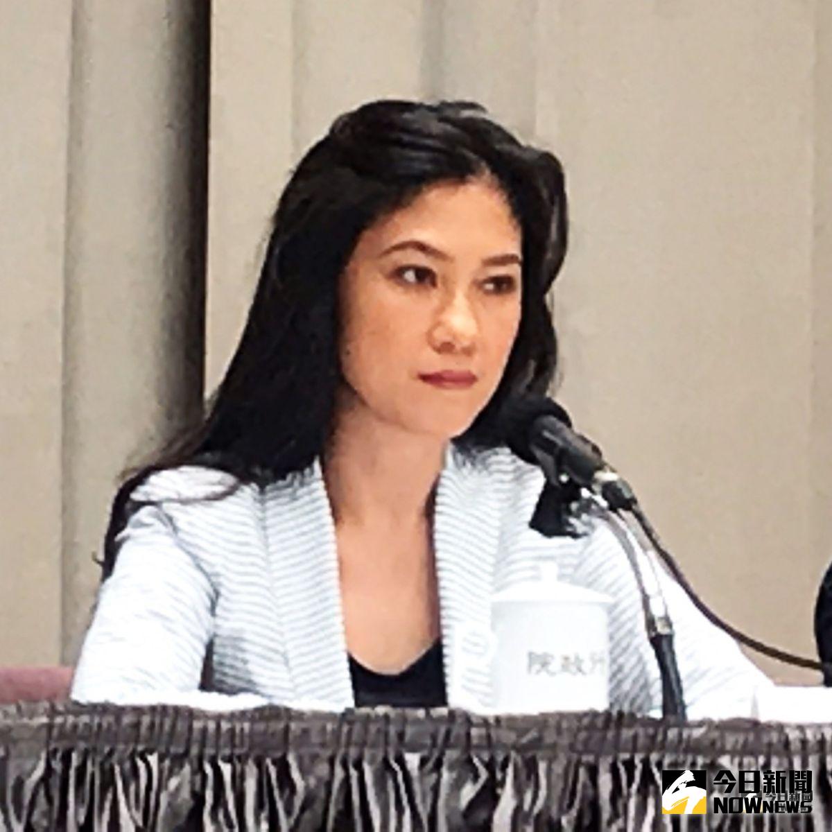 針對台北市長柯文哲連續批評行政院長蘇貞昌不要臉一事，行政院發言人Kolas Yotaka18日在院會後記者會表示，希望柯文哲市長能先將個人情緒放一邊，回歸事實的討論。（圖／記者林人芳攝，2019,07,18)