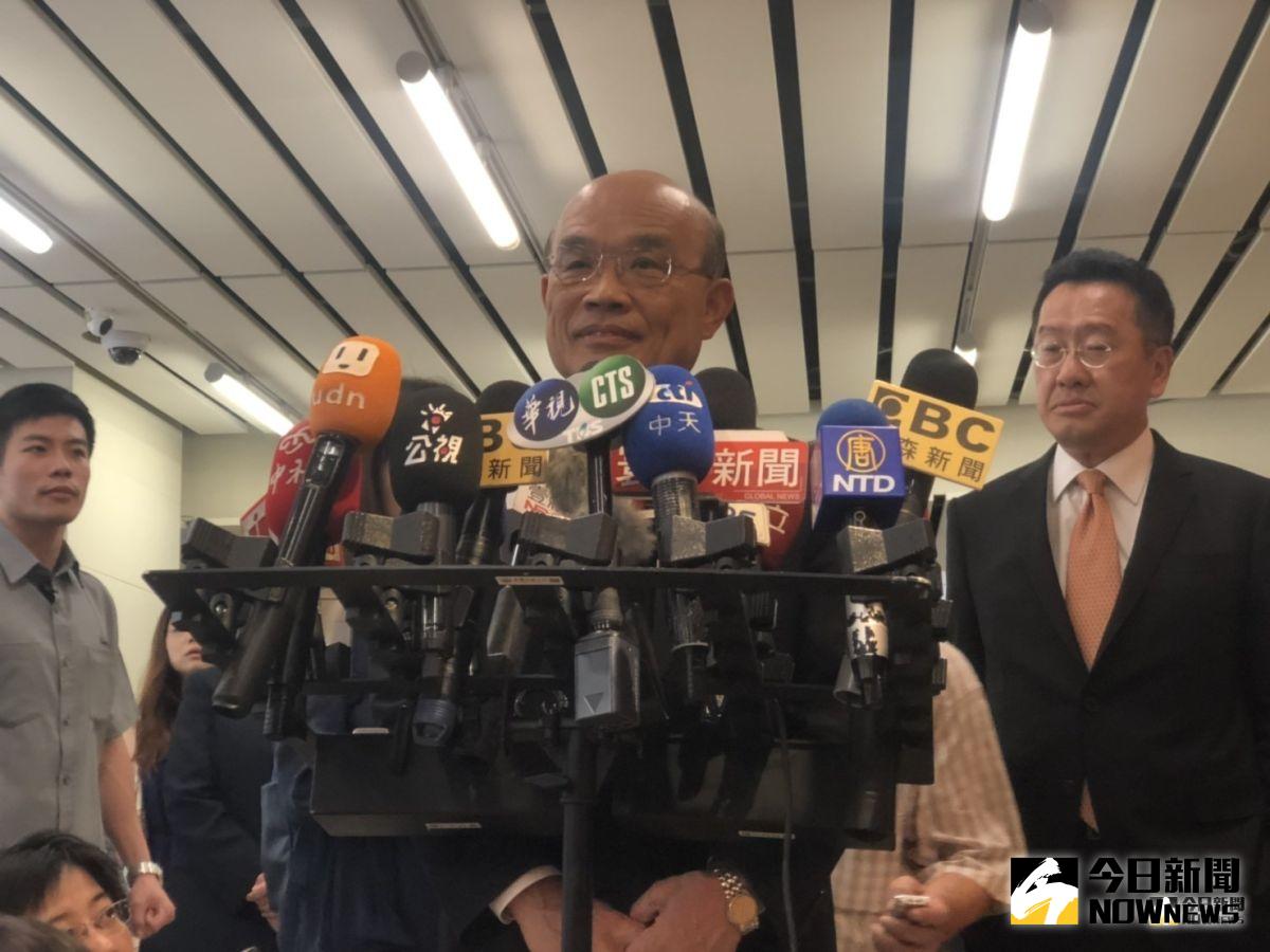 台北市長柯文哲18日連二次砲轟行政院長蘇貞昌不要臉，蘇貞昌表示，我認真的在崗位上把工作做好，沒有注意誰講了什麼政治的話，也不會在意，所以也沒有評論。（圖／記者林人芳攝，2019,07,18)