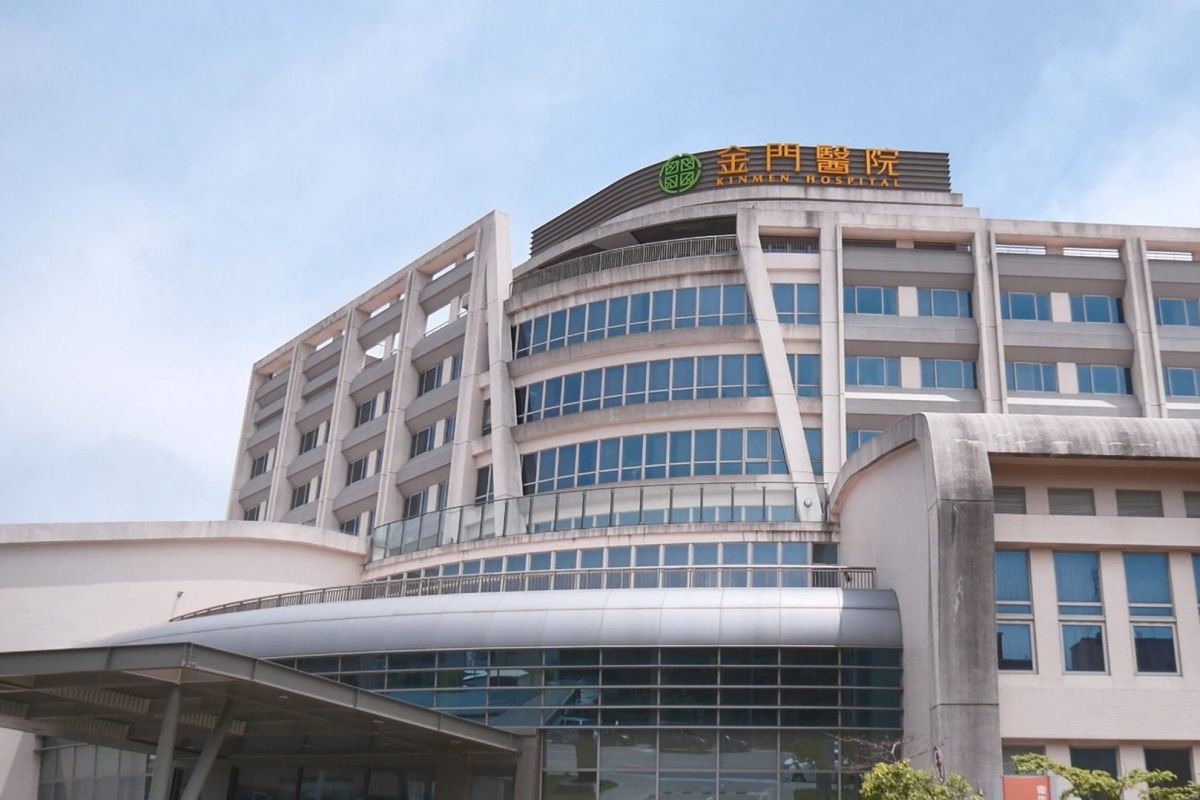 ▲鼓勵考上醫學系學生在畢業後返鄉服務，金門縣政府祭出每學年三十萬獎金。（圖／蔡若喬攝, 2019.07.18）