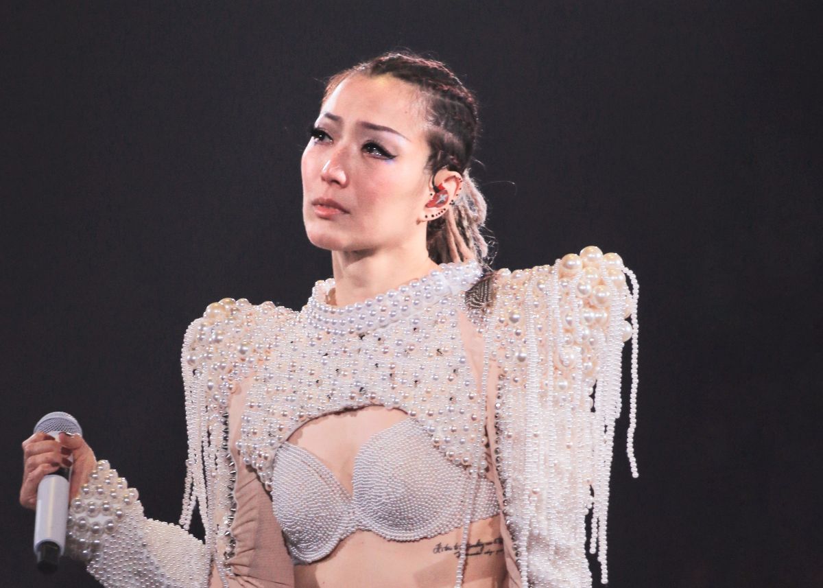 ▲鄭秀文演唱會爆哭。（影片截圖）