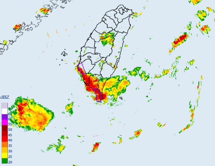 ▲氣象局針對台南與高雄市發布大雷雨警報。（圖／翻攝氣象局網站）