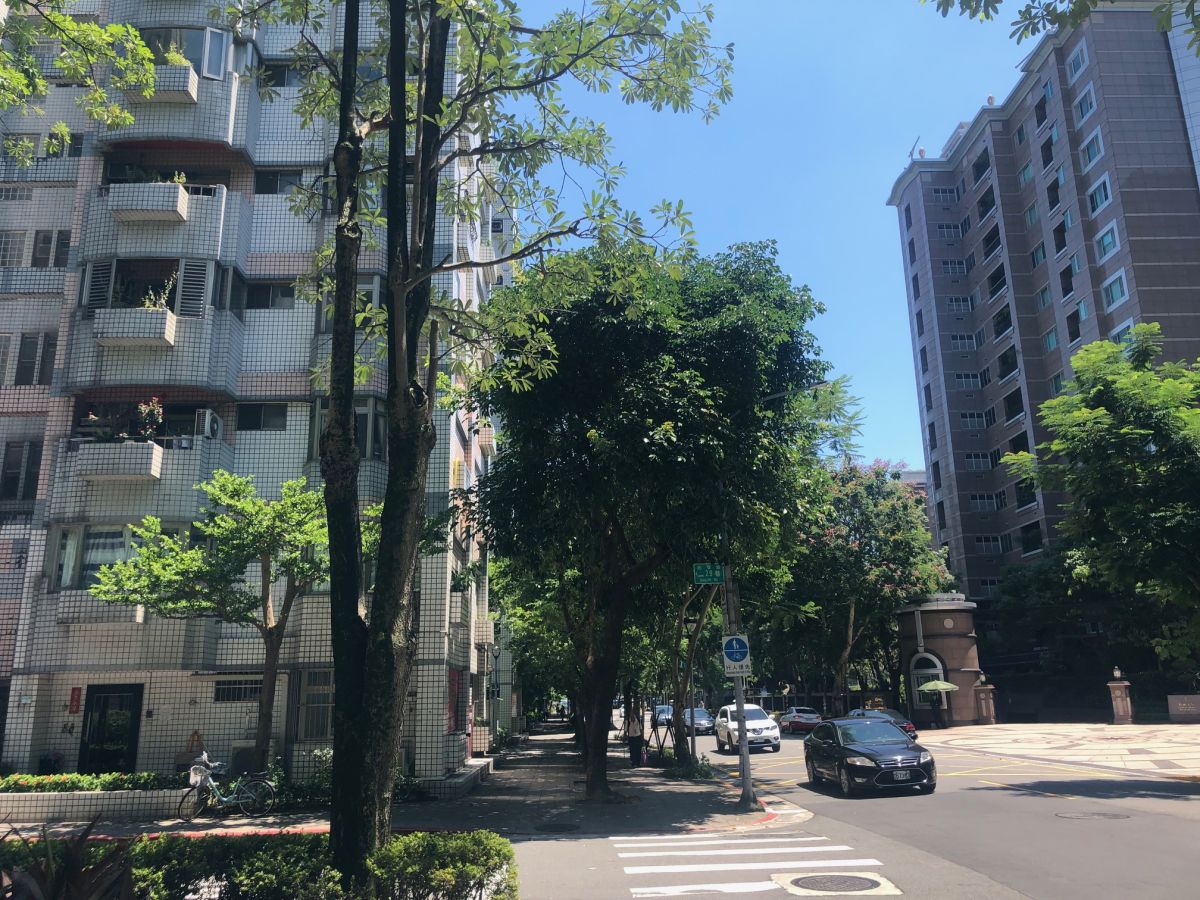 ▲台北市信義區的世貿新城正對信義之星，總價要3000萬元起。(圖／信義房屋提供) 