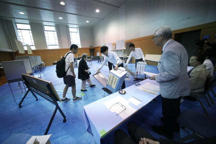 ▲日本國會參院選舉展開投票（圖／美聯社／達志影像）