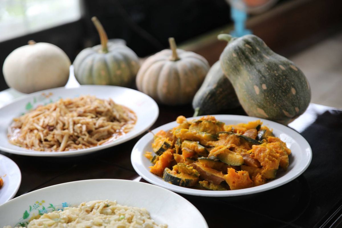 ▲行院食安辦表示，不論是在外宴飲或在家圍爐，都要落實五要「洗鮮分熱存，要落實」及二不「山泉與動植，不採食」原則。（圖／NOWnews資料照片）