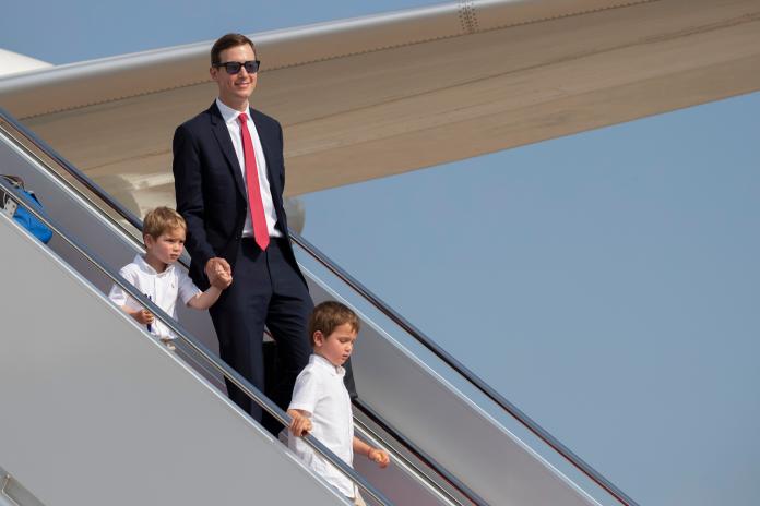 ▲川普女婿、白宮高級顧問庫許納（Jared Kushner）將率領美國代表團前往中東。（圖／美聯社／達志影像）